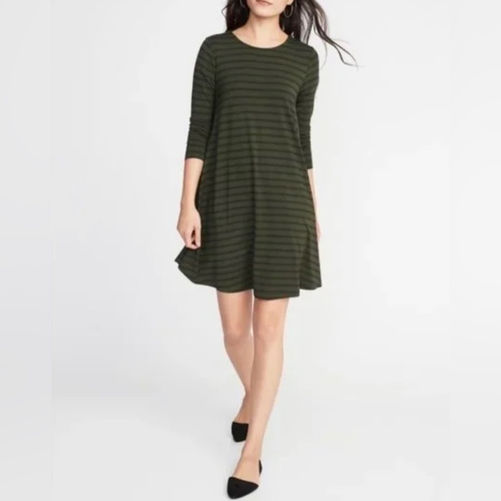 NWT Old Navy Women’s Striped Swing Dress